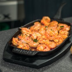 Napoleon PRO Sizzlepande i St�bejern med Bordsk�ner � Fra grill til middagsbord