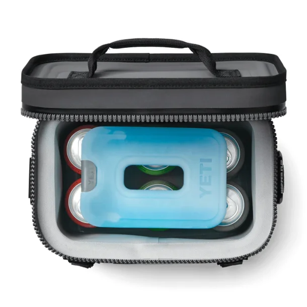 YETI� Ice Sheet Medium � Slankt k�leelement med maksimal k�lekraft og ekstra plads